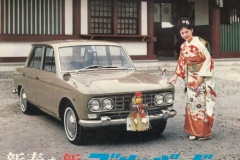 なんでセダン買わないんや？