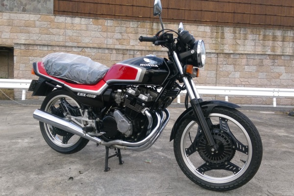 Deep Fieldのスタッフblog - CBX400F新車