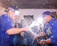 ベイスターズがビールかけしてたけど阪神への配慮がないよな