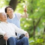 エアプニート「介護は薄給」「ワイ介護やけど手取り13万や」ワイはぁ～… 	