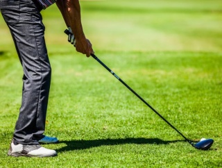 ドライバーの飛距離が伸びる打ち方（ボールを目の前にしても気持ちよく振り抜く方法）