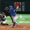 鼻骨骨折の日本ハム・伏見　第1打席は左前打　内出血で目の回り変色も執念　「漢伏見」「がんばれ」の声
