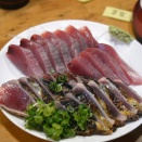 カツオを求めて高知県へドライブ！「久礼大正町市場」にある「田中鮮魚店」で、ガッツリ堪能したぞ！