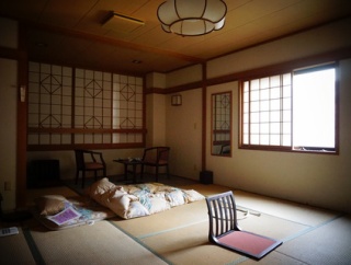 ホテル ちとせ屋（３階）