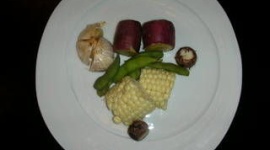 カップラーメンを８００円で食べられる店が秋葉原にオープン…アイドルがお湯を注いでくれる