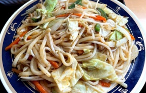 たつの　ホルモンうどん定食♪《うかいや》