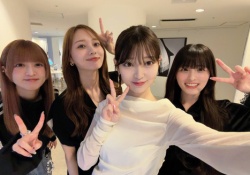【速報】乃木坂3期OGの集合写真、性的すぎんだろ