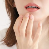 【悲報】エルフ荒川さん、ストレスで痩せる⇒！！