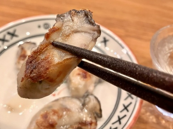 【ぬまつーグルメ】カキ好きのんべえが唸った！川正商店の砂干しのカキが美味すぎた（沼津市下河原町）