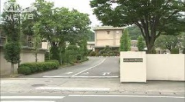 山梨県立増穂商業高校の女子高生ら、教室で集団飲酒する姿をLINEにアップ → 無期限の自宅謹慎処分に