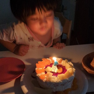 息子　4歳の誕生日を迎える