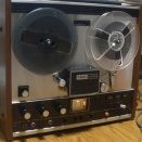 オープンデッキの修理をやっています。今回は　TEAC　A-2300