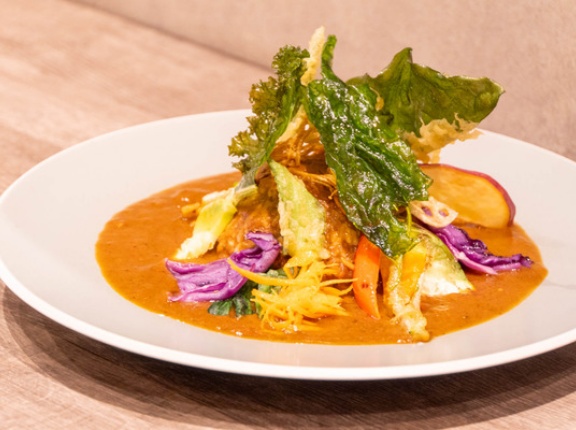 「808 Curry & Vegetable」の『808野菜増しカレー』（芥川商店街）【たかつきDAYS×たかつーコラボ企画】