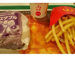 ドラクエバーガー　チーズダブルてりやきセット