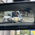 大阪府警、バイクを運転中でも信号待ちの間はスマホを操作してもよいと異例の発表ｗｗｗｗｗｗｗｗ