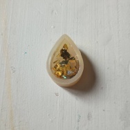 後期実習の準備が始まってます。と、金のしずく作りました。