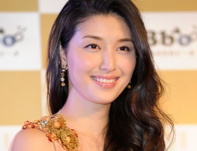壇蜜と杉本彩の上位互換の橋本マナミ　乳首公開するも話題にならず