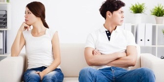 大喧嘩して夫が実家に帰ったら義母から着信来た。夫婦喧嘩に親が首突っ込むもの？