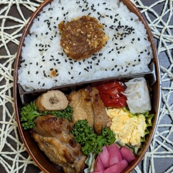 この時もすき間が...夫のお弁当250