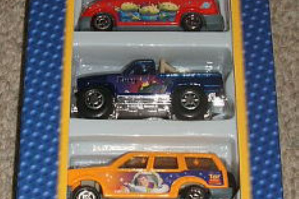 ディズニーミニカー、スージー、ペドロ、ケーシージュニアのセット