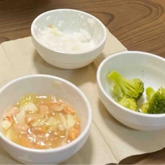 【離乳食 初期・中期】白菜と豆腐のだし煮～赤ちゃんだし～