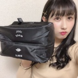 『[イコラブ] 山本杏奈「ずっと楽しみにしてた、吉田朱里さんのMOOK本第三弾！急いでゲット…」【=LOVE(イコールラブ)】』の画像