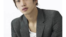 俳優の田島優成が舞台を無断欠席、連絡も取れず大騒ぎに → 「夜公演と勘違いをしていた。携帯電話も電源を切っていた」