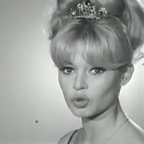 それはとてもこっけい