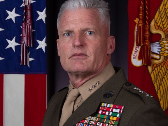 在日海兵隊トップのターナー中将、中国軍機のレーダー照射に「挑発的だ」！