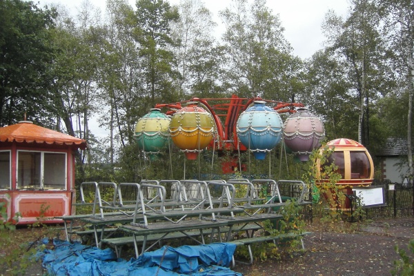 グリュック王国／メタルキイホルダー【既に廃墟になったテーマパークでした】。 The ruins of the Kingdom of Glück] Abandoned theme park