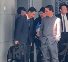 中国はポケットに手、日本は首をすぼめて…日本屈辱映像拡散＝韓国の反応