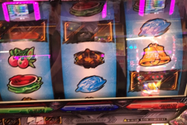 抽選に負けて座れないよ 三重オールナイト