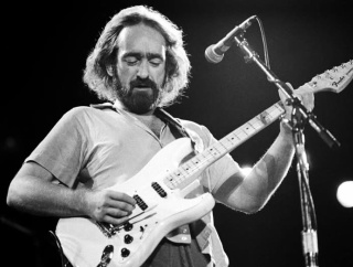 ■ 急報　DAVE MASON Passed Away
