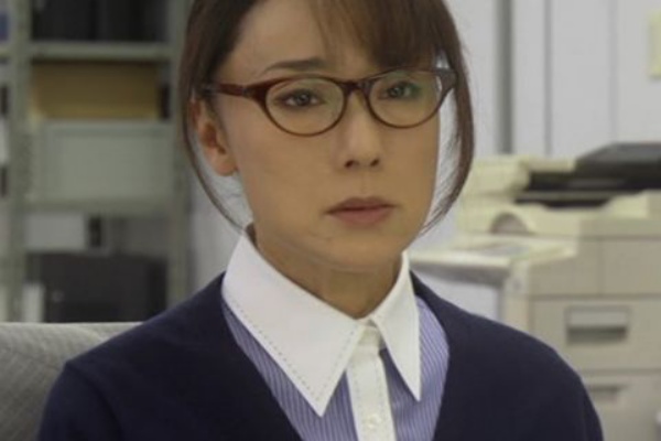 財務捜査官 雨宮瑠璃子 第8作 14年 経済ジャーナリスト殺害事件 複雑に絡まる謎が導くものは真犯人の影 13年前の悲劇が現在の事件に大きく関わっていた オールキャスト2時間ドラマ