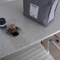 【冬じまいで暮らしを整える】オフシーズンのものを収納袋でスッキリ丁寧にしまう