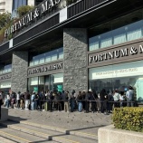 『フォートナム＆メイソン香港閉店へ、100人以上が行列』の画像