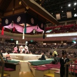 �������С��ץ��쥹�����󥵡��ȡ����٥�Ȥʤ�ξ��񵻴ۤΥ���Х����罸�桪�٤β���