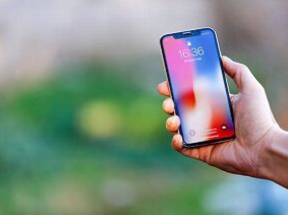 スマホ何年ごとに買い換えてる？