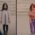 貧しい子供と裕福な子供で大人たちの態度がガラリと変わる社会実験映像