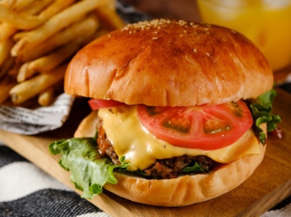 『食べログ ハンバーガー 百名店 2026』発表！金沢からは『1/3 HAMBURGER FACTORY』が選出！