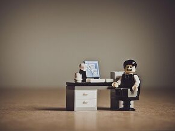 弊社50代社員、未だにZIPファイルが分からない人間がいる模様