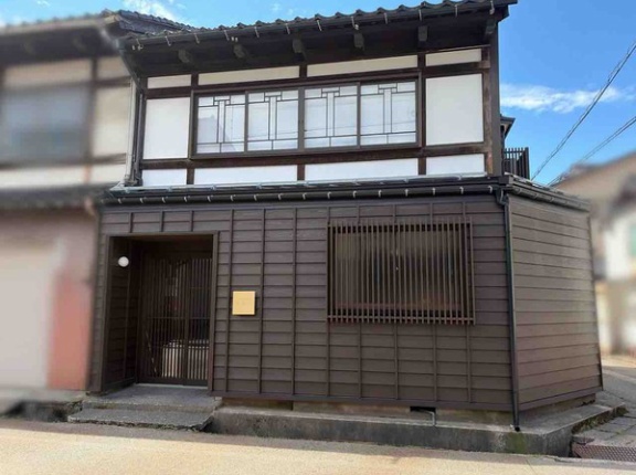 石川県金沢市彦三町に『金澤町家の宿 ZEN』なる宿泊施設がオープンするらしい。