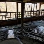 【画像】山の中にある焼却炉の廃墟見に行ったｗｗｗｗｗｗｗｗｗｗ