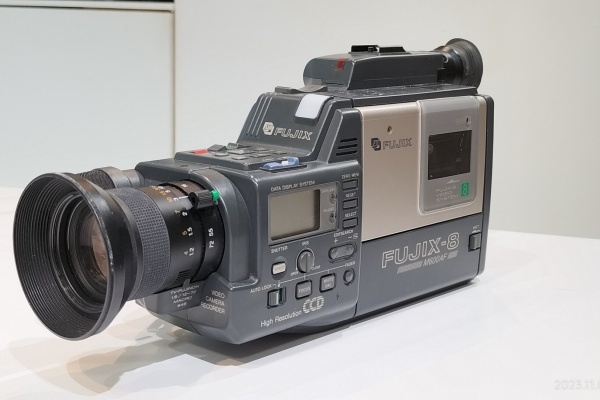 Extinct Media Museum | 絶滅メディア博物館 - 8mmVideo：8ミリ