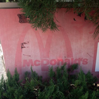 日本に3店舗しかない米軍基地内のマクドナルドで大和市から一番近い店舗はどこ？【やまとクイズ】