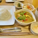 【北浦和】タイ気分を満喫できる「ウアムファン」でグリーンカレーランチ【PR】