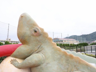 なぜトカゲ！？リアルすぎるトカゲがいる森北の新公園「トカゲ公園」ができてる