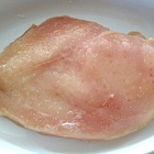 暑い日はレンジでしっとり♪鶏むね肉のネギ塩レモン！