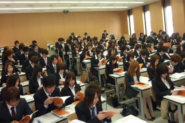 Aoyamanavi 大阪青山大学ブログ 10年04月