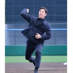 【大幅値下げ早い者勝ち】 上野大樹　18才　直筆メッセージ&サイン入りCD 斎藤佑樹(2013)「来年は25勝します！」←これって当時どんな感じ